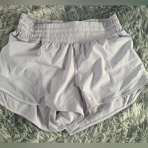 light purple lululemon hotty hot shorts